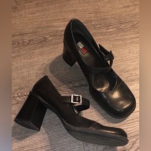 Timmy Hilfiger black Mary janes with strap detailing